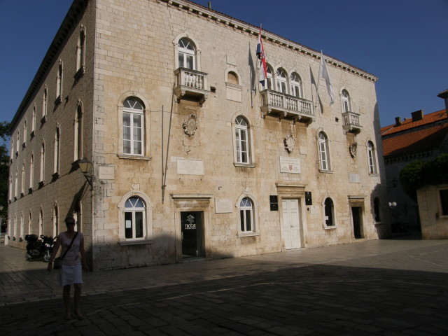 img0010.jpg